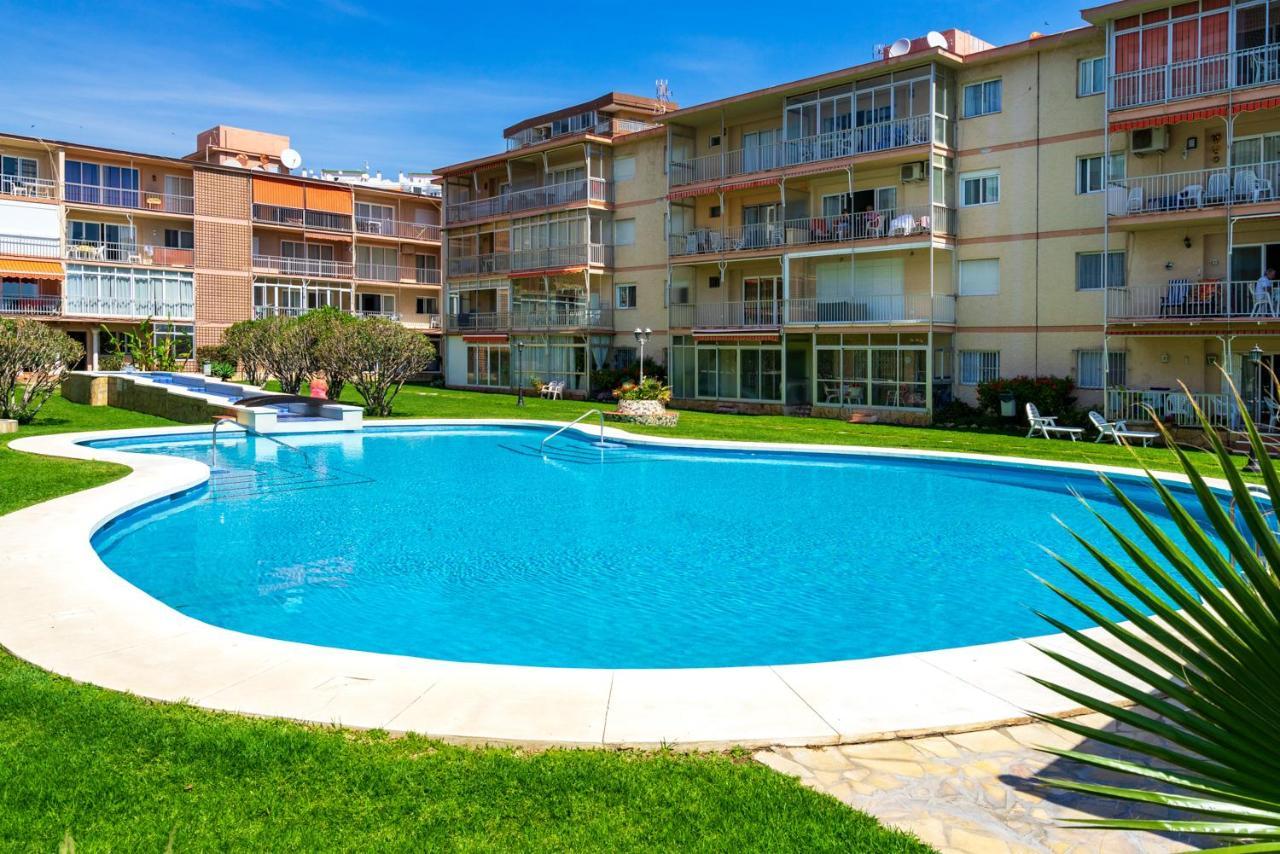 Beachfront Seaview Apartment In Los Boliches By Costarentals - Ref 141 Fuengirola Exterior foto